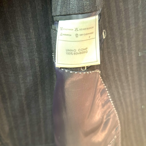 Bespoke Black Pinstripe Men's Suit
Check measurements in photos - Picture 4 of 17